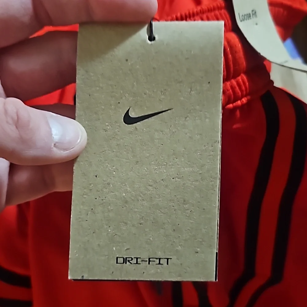 Nike Women's Fly Crossover Basketball Shorts: RED/BLACK: NEW WITH TAGS: SIZE M